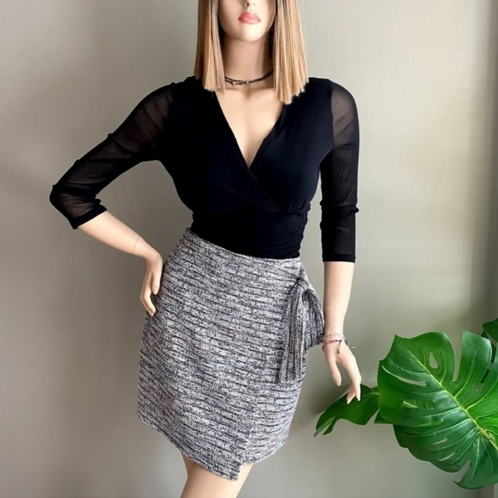 LOFT Multicolor Tweed Side Tie Stretch Wrap Mini Skirt Women's Medium M Cute EUC